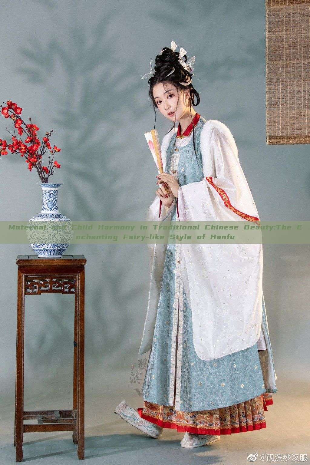 Maternal and Child Harmony in Traditional Chinese Beauty:The Enchanting Fairy-like Style of Hanfu Maternal and Child Harmony in Traditional Chinese Beauty:The Enchanting Fairy-like Style of Hanfu