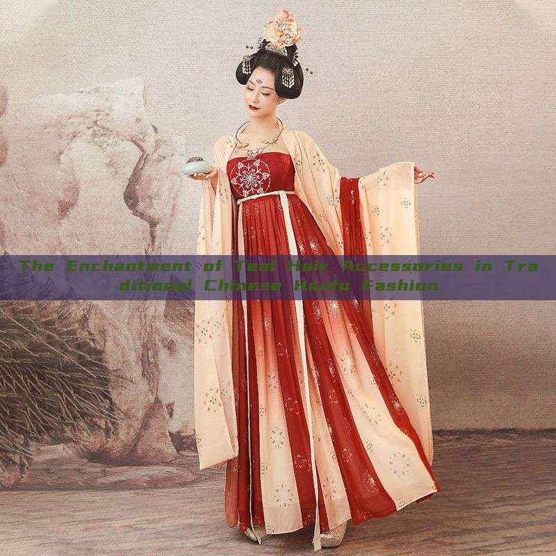 The Enchantment of Teal Hair Accessories in Traditional Chinese Hanfu Fashion