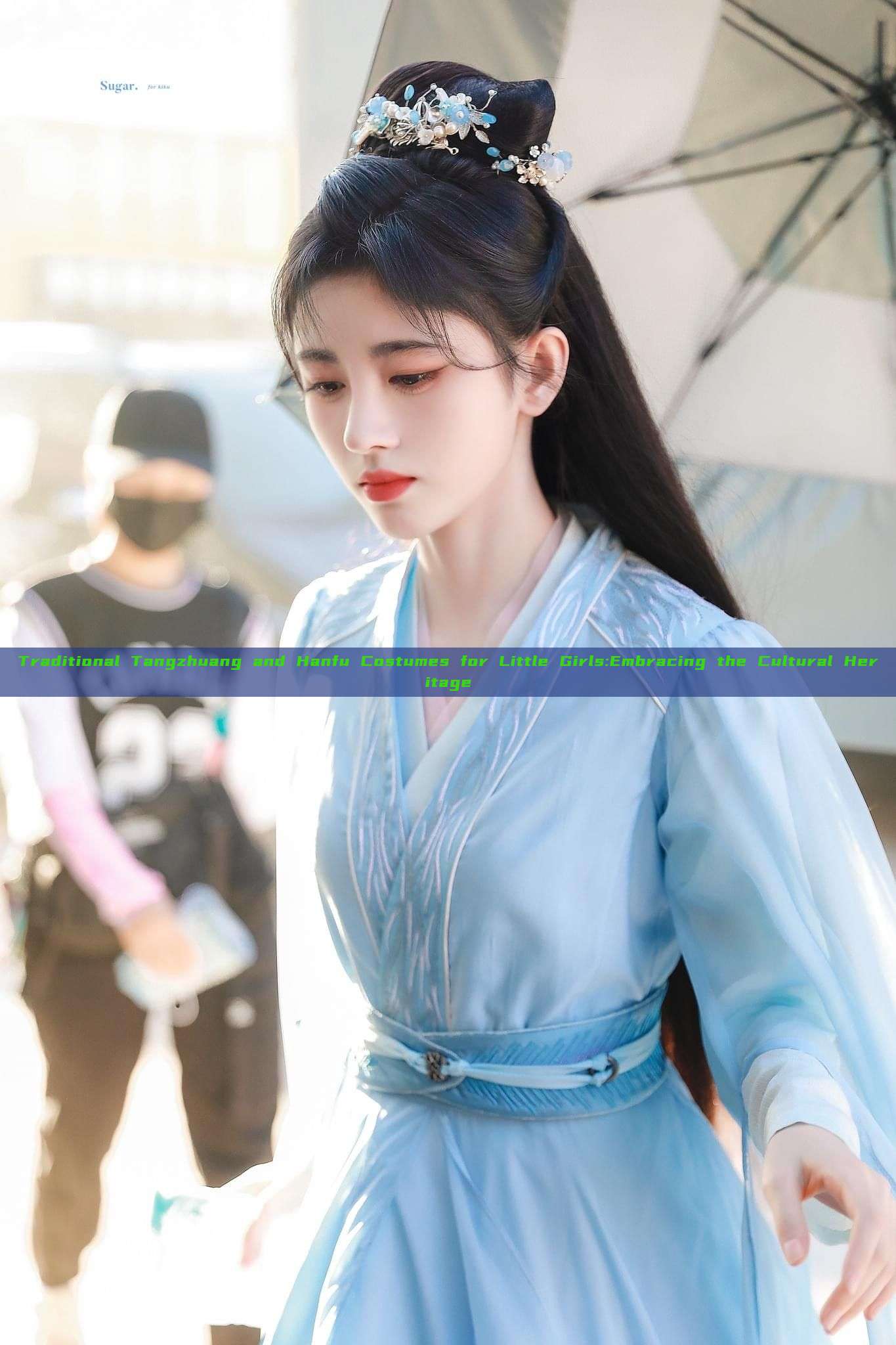 Traditional Tangzhuang and Hanfu Costumes for Little Girls:Embracing the Cultural Heritage