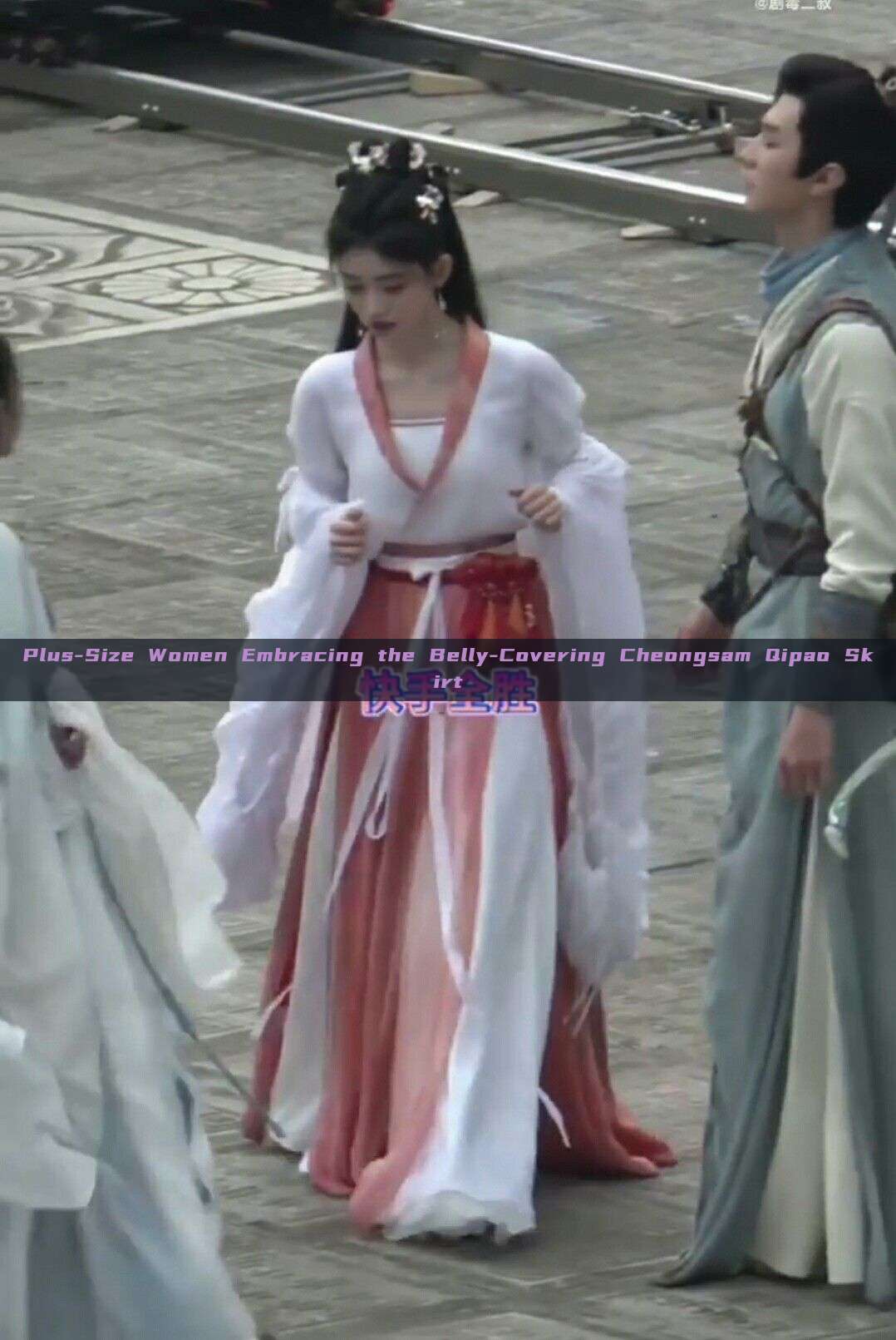 Plus-Size Women Embracing the Belly-Covering Cheongsam Qipao Skirt Plus-Size Women Embracing the Belly-Covering Cheongsam Qipao Skirt