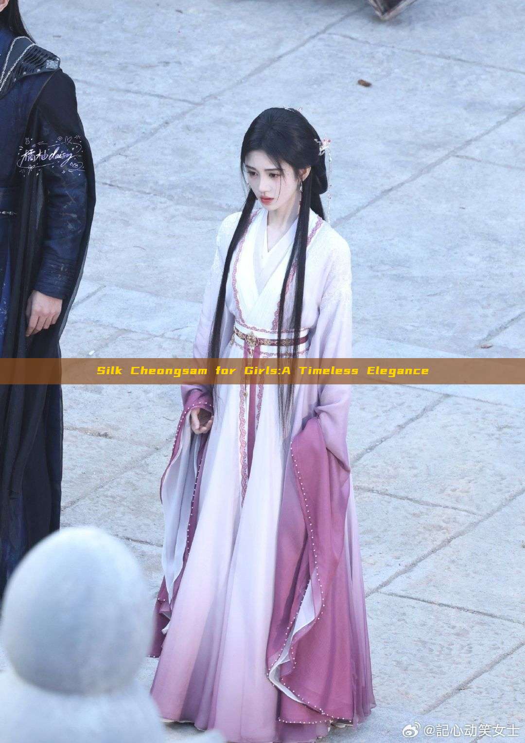 Silk Cheongsam for Girls:A Timeless Elegance Silk Cheongsam for Girls:A Timeless Elegance