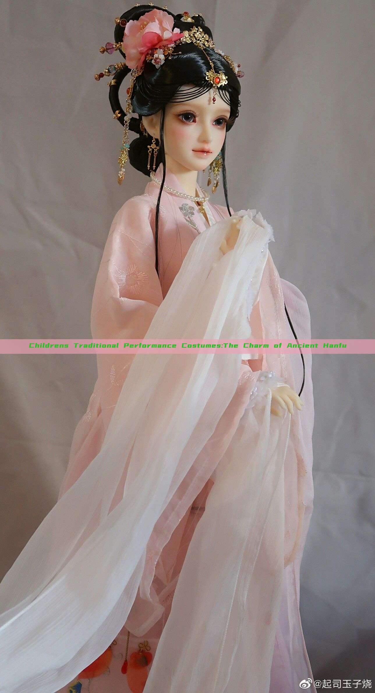 Childrens Traditional Performance Costumes:The Charm of Ancient Hanfu Childrens Traditional Performance Costumes:The Charm of Ancient Hanfu