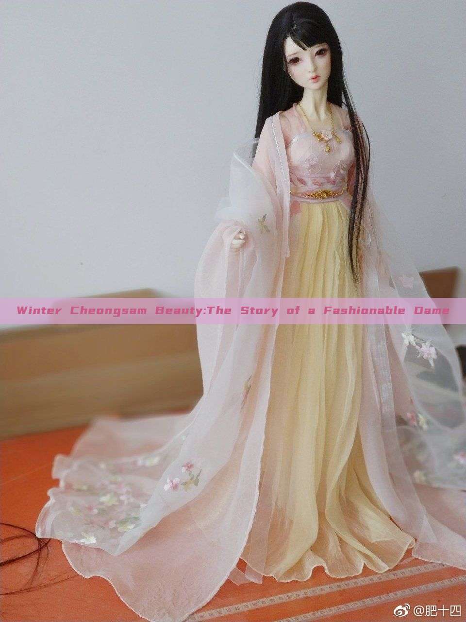 Winter Cheongsam Beauty:The Story of a Fashionable Dame Winter Cheongsam Beauty:The Story of a Fashionable Dame