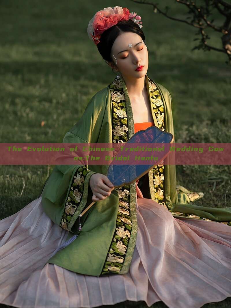 The Evolution of Chinese Traditional Wedding Gowns:The Bridal Hanfu The Evolution of Chinese Traditional Wedding Gowns:The Bridal Hanfu