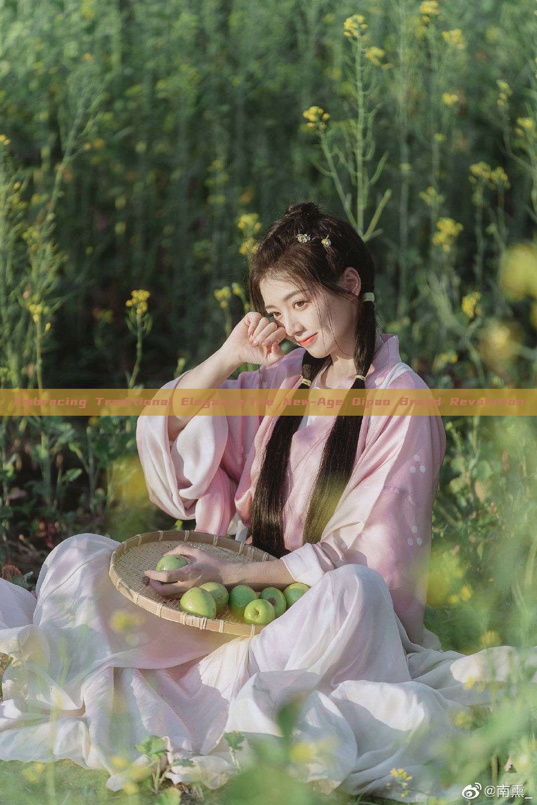 Embracing Traditional Elegance:The New-Age Qipao Brand Revolution