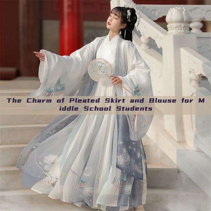 The Charm of Pleated Skirt and Blouse for Middle School Students The Charm of Pleated Skirt and Blouse for Middle School Students