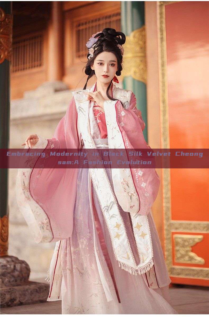 Embracing Modernity in Black Silk Velvet Cheongsam:A Fashion Evolution Embracing Modernity in Black Silk Velvet Cheongsam:A Fashion Evolution