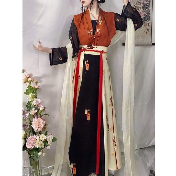 Hanfu Fashion for 12-Year-Old Girls:Summer Attire Exploration Hanfu Fashion for 12-Year-Old Girls:Summer Attire Exploration