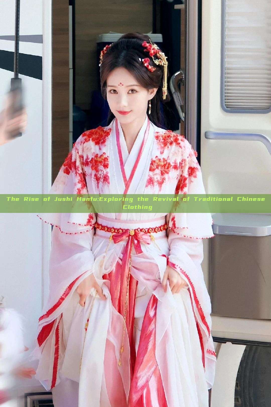The Rise of Jushi Hanfu:Exploring the Revival of Traditional Chinese Clothing The Rise of Jushi Hanfu:Exploring the Revival of Traditional Chinese Clothing