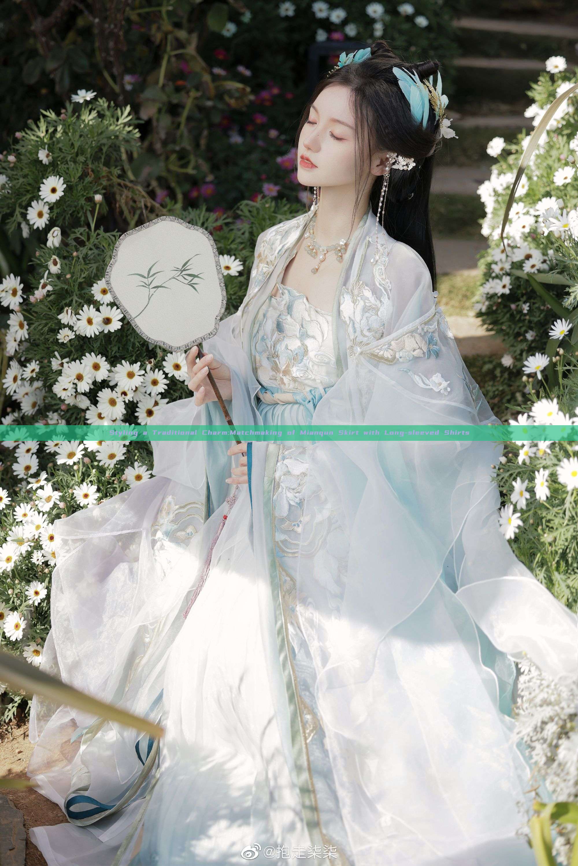 Styling a Traditional Charm:Matchmaking of Mianqun Skirt with Long-sleeved Shirts Styling a Traditional Charm:Matchmaking of Mianqun Skirt with Long-sleeved Shirts