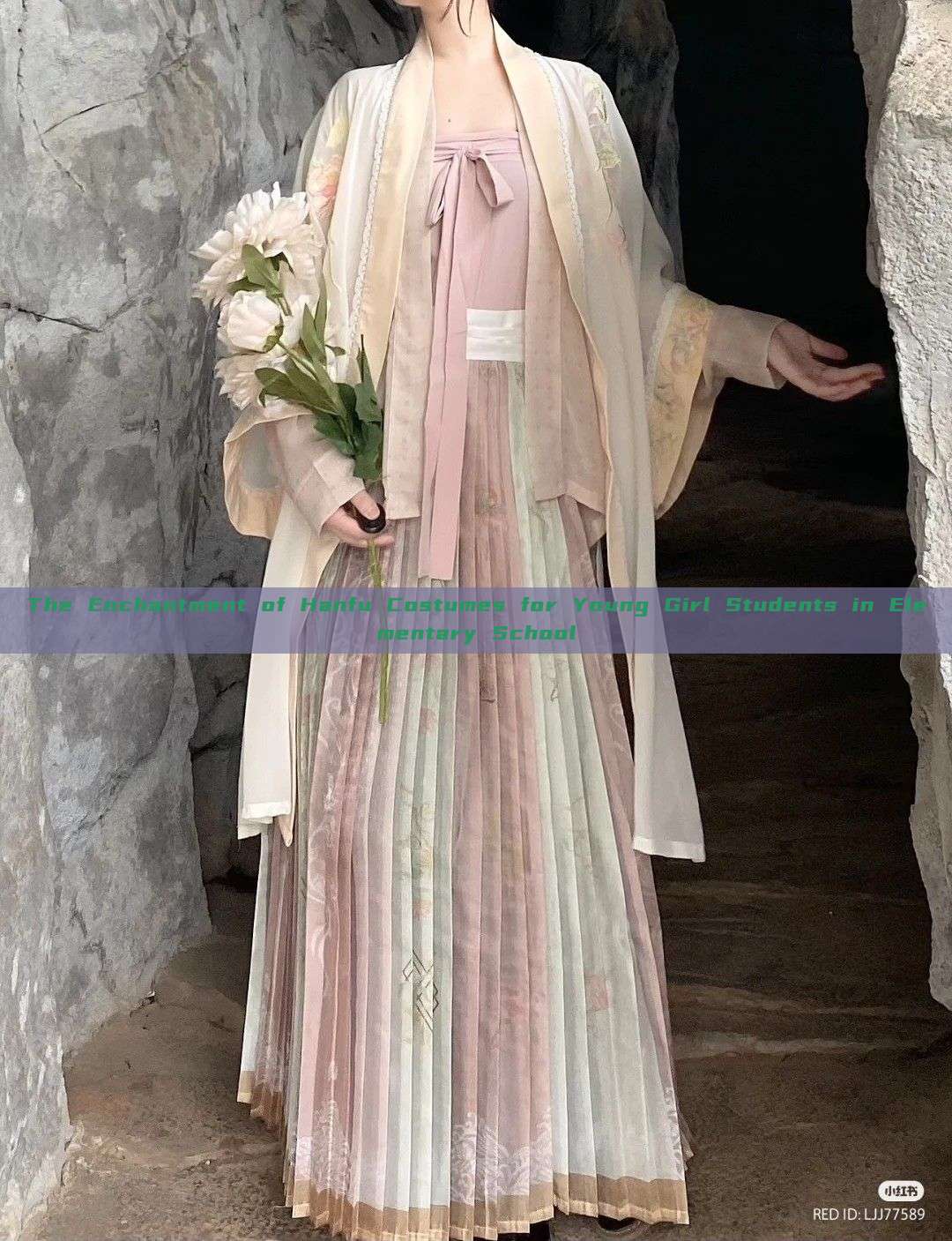 The Enchantment of Hanfu Costumes for Young Girl Students in Elementary School The Enchantment of Hanfu Costumes for Young Girl Students in Elementary School
