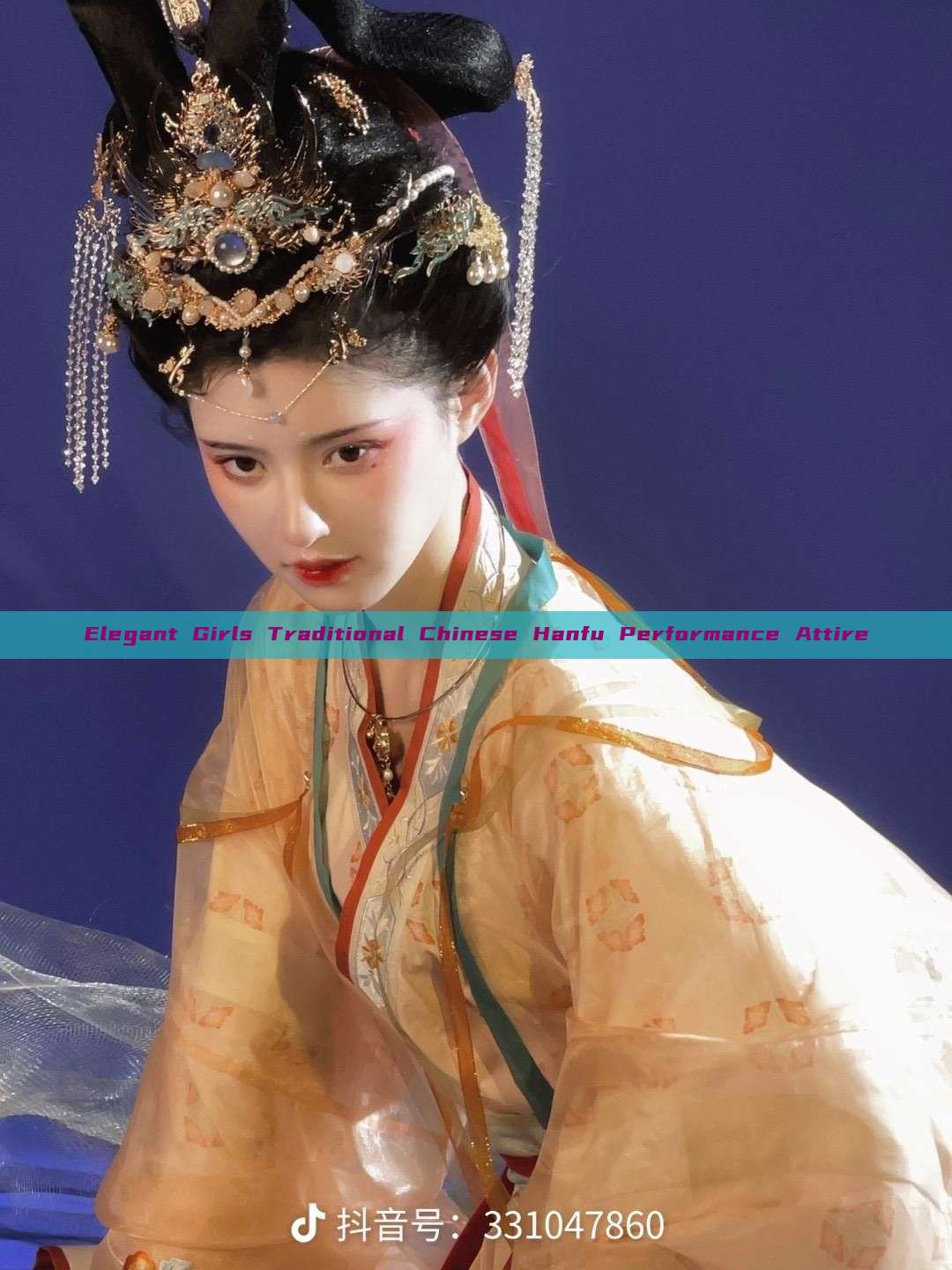 Elegant Girls Traditional Chinese Hanfu Performance Attire