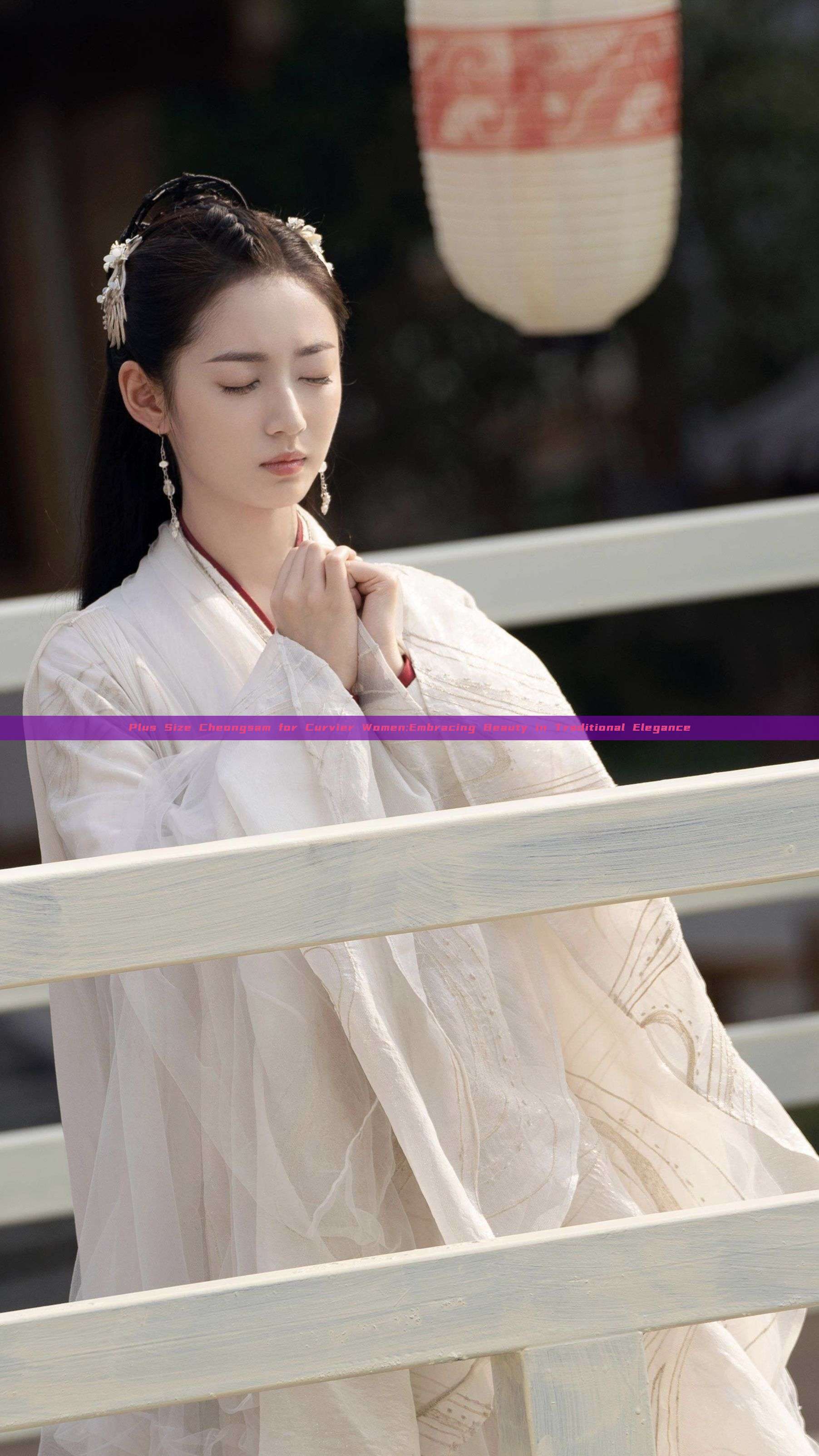 Plus Size Cheongsam for Curvier Women:Embracing Beauty in Traditional Elegance