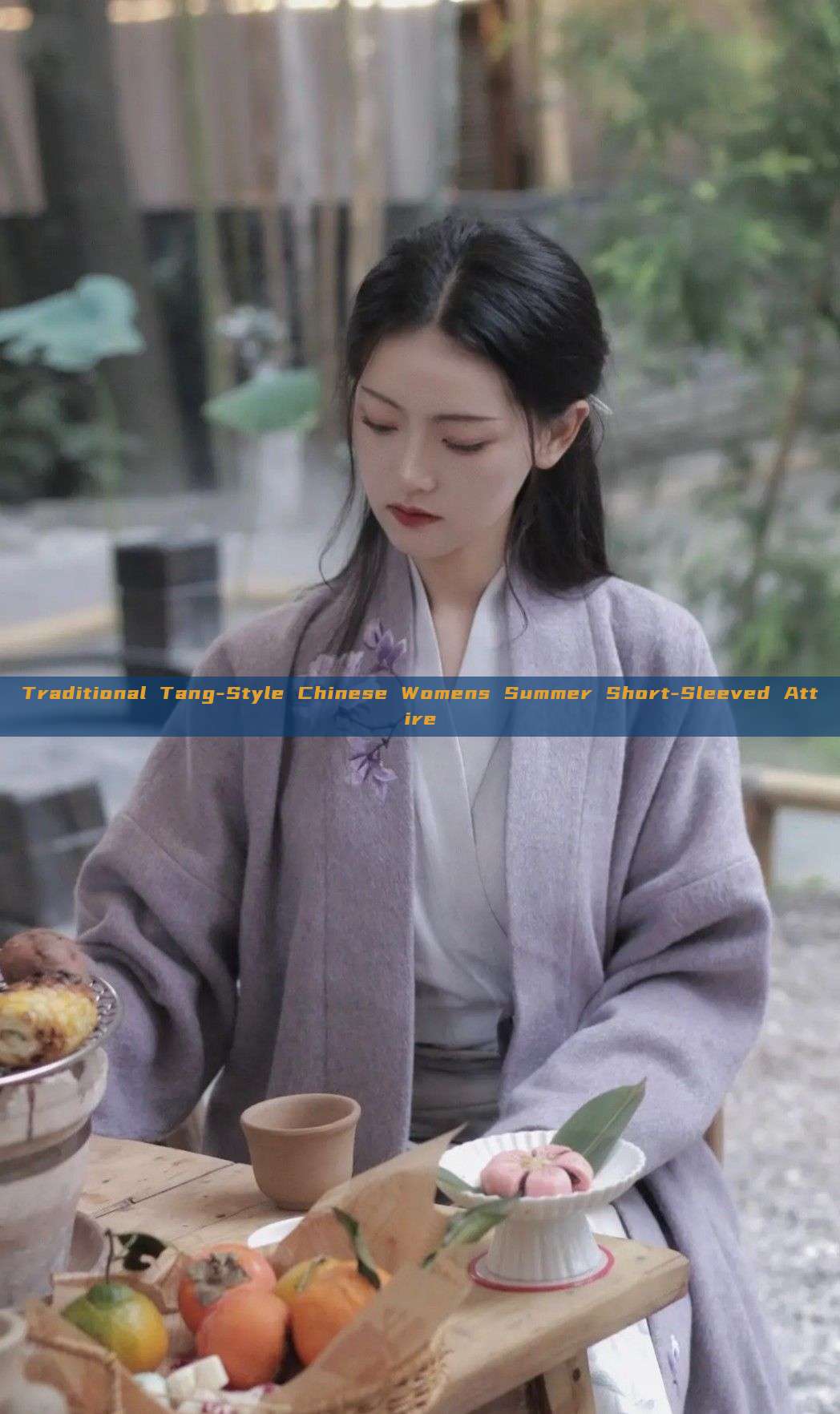 Traditional Tang-Style Chinese Womens Summer Short-Sleeved Attire Traditional Tang-Style Chinese Womens Summer Short-Sleeved Attire