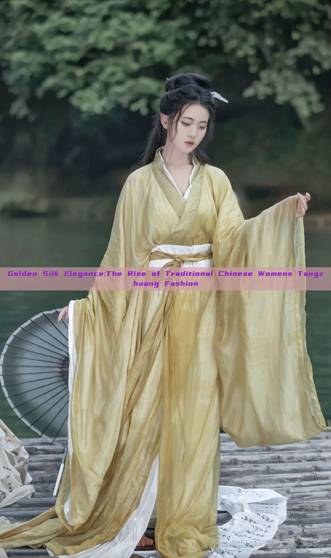 Golden Silk Elegance:The Rise of Traditional Chinese Womens Tangzhuang Fashion