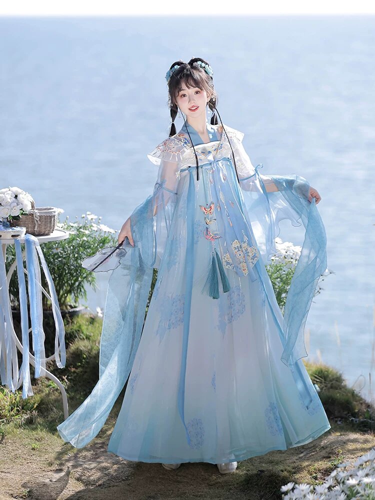 Traditional Chinese Style Prints in the Allure of Cheongsam Qipao