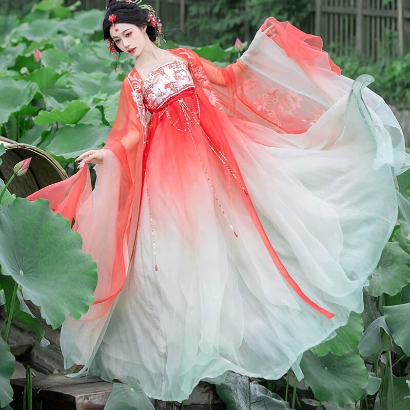 The Splendor of Hanfu in the Tapestry of Splashed Splendor The Splendor of Hanfu in the Tapestry of Splashed Splendor