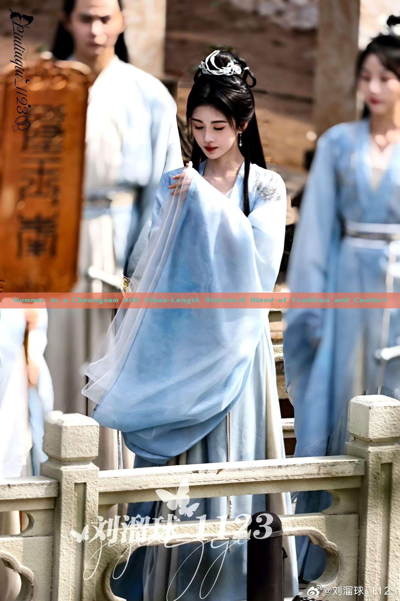 Summer in a Cheongsam with Elbow-Length Sleeves:A Blend of Tradition and Comfort Summer in a Cheongsam with Elbow-Length Sleeves:A Blend of Tradition and Comfort