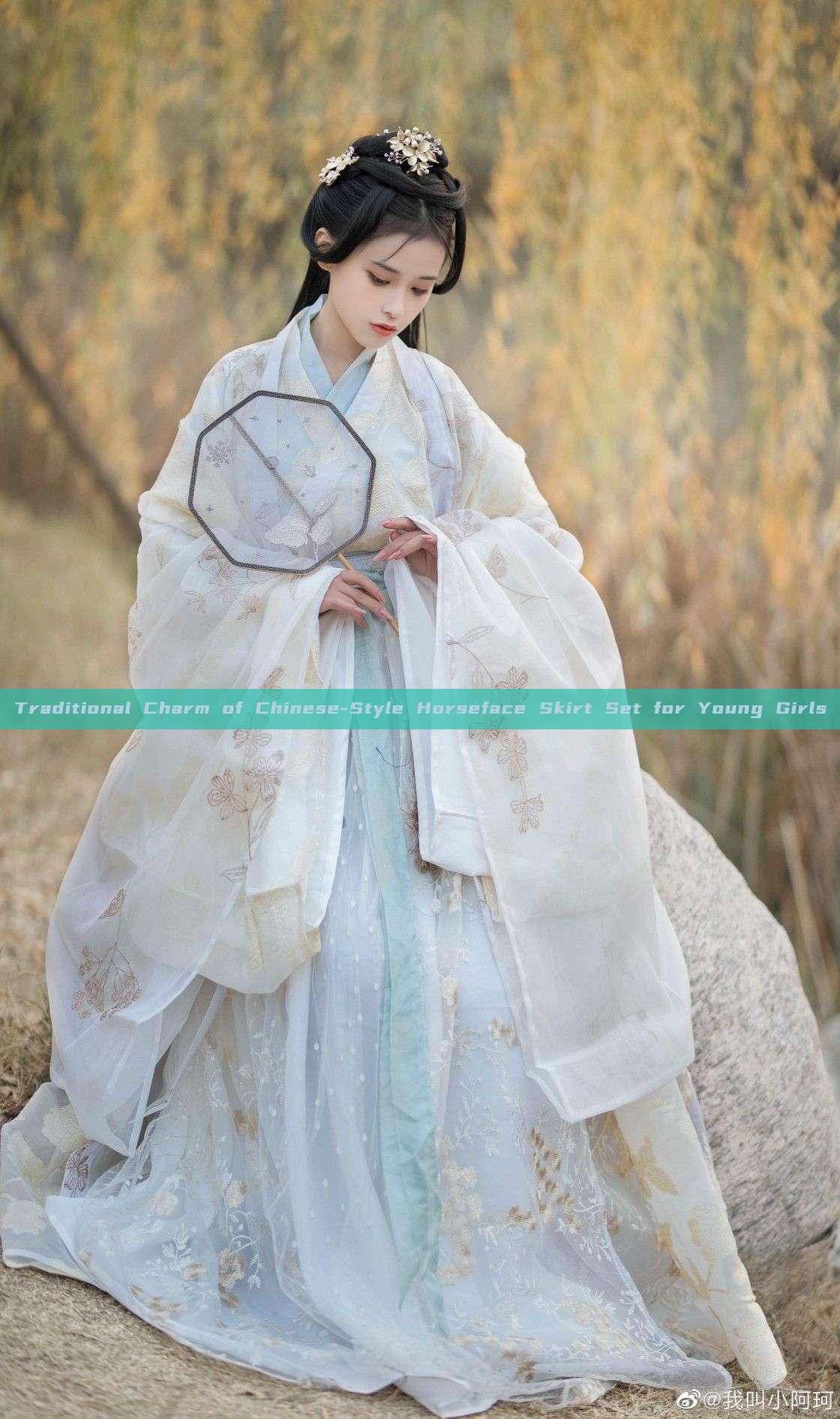 Traditional Charm of Chinese-Style Horseface Skirt Set for Young Girls Traditional Charm of Chinese-Style Horseface Skirt Set for Young Girls