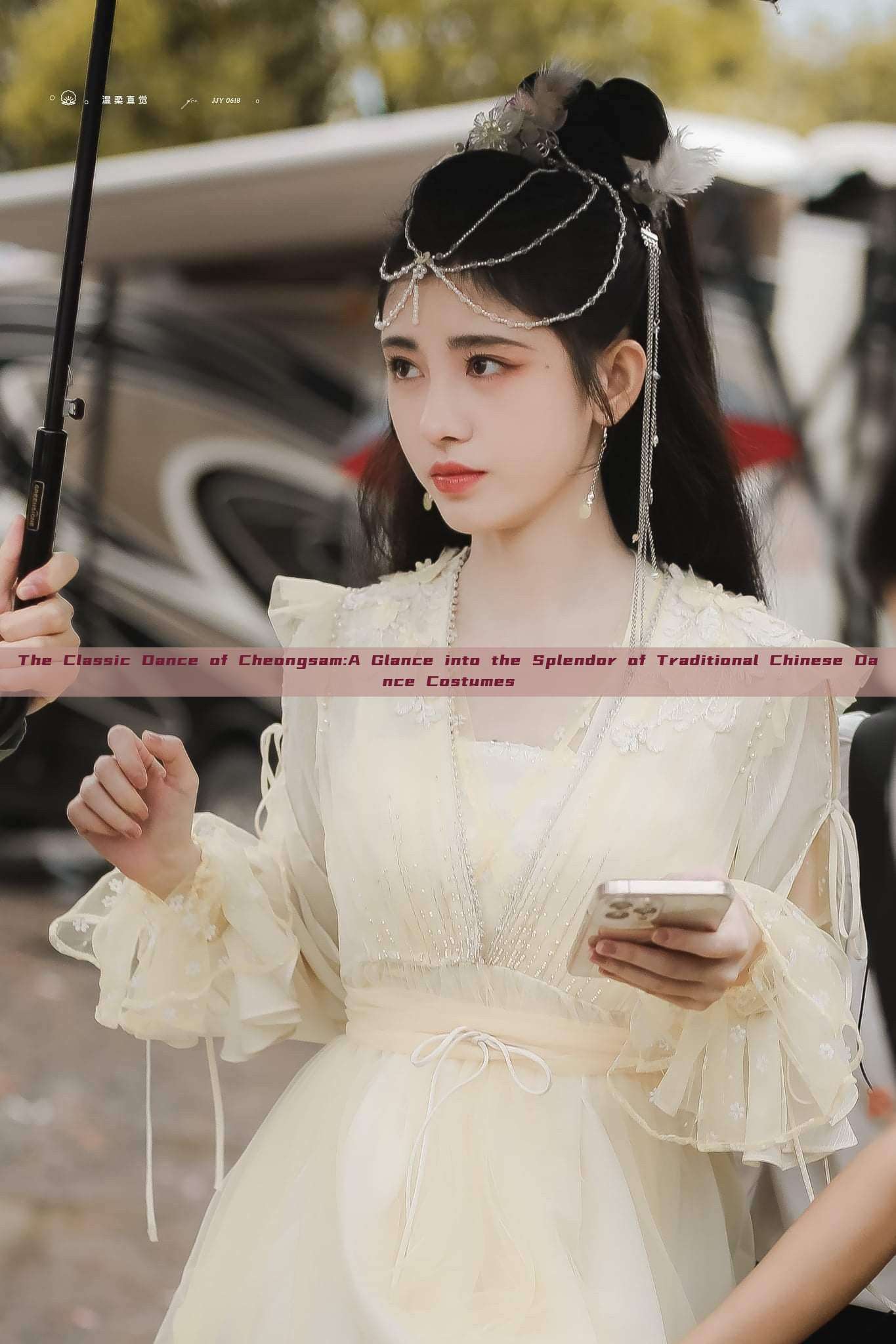 The Classic Dance of Cheongsam:A Glance into the Splendor of Traditional Chinese Dance Costumes The Classic Dance of Cheongsam:A Glance into the Splendor of Traditional Chinese Dance Costumes