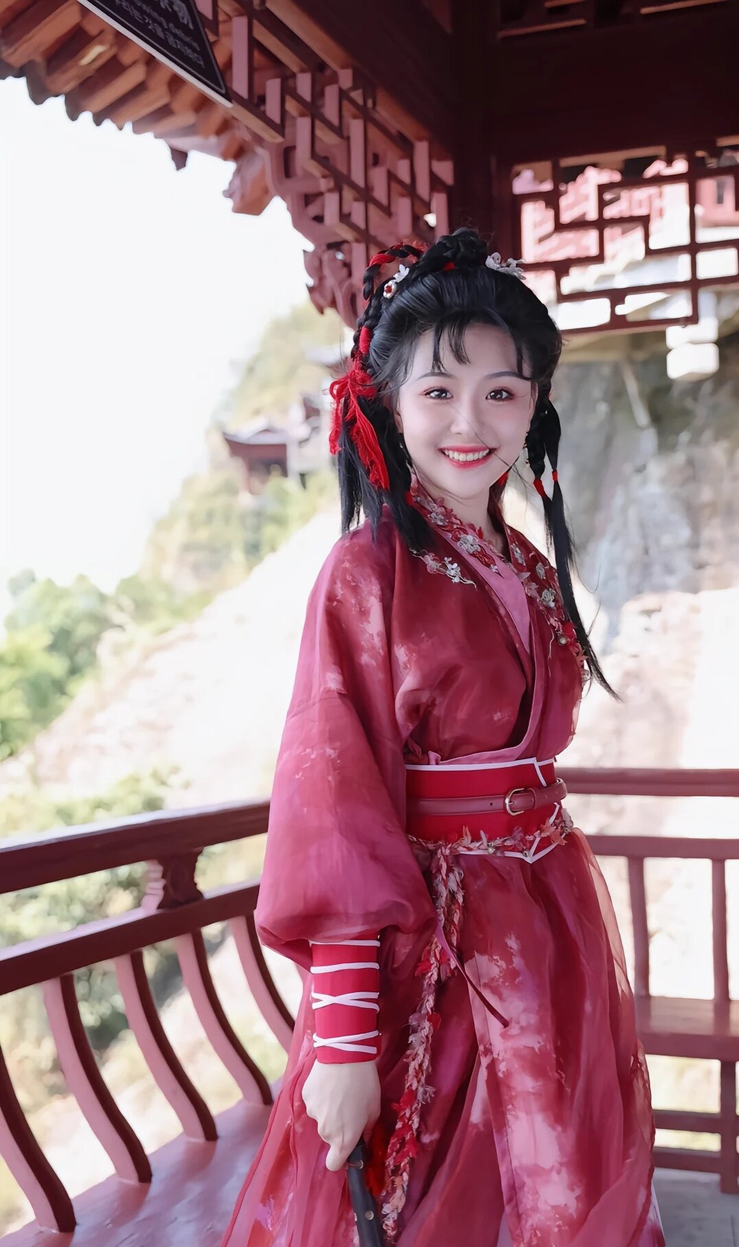 Summer Fashion for a 10-Year-Old Girl in Traditional Hanfu Costumes Summer Fashion for a 10-Year-Old Girl in Traditional Hanfu Costumes