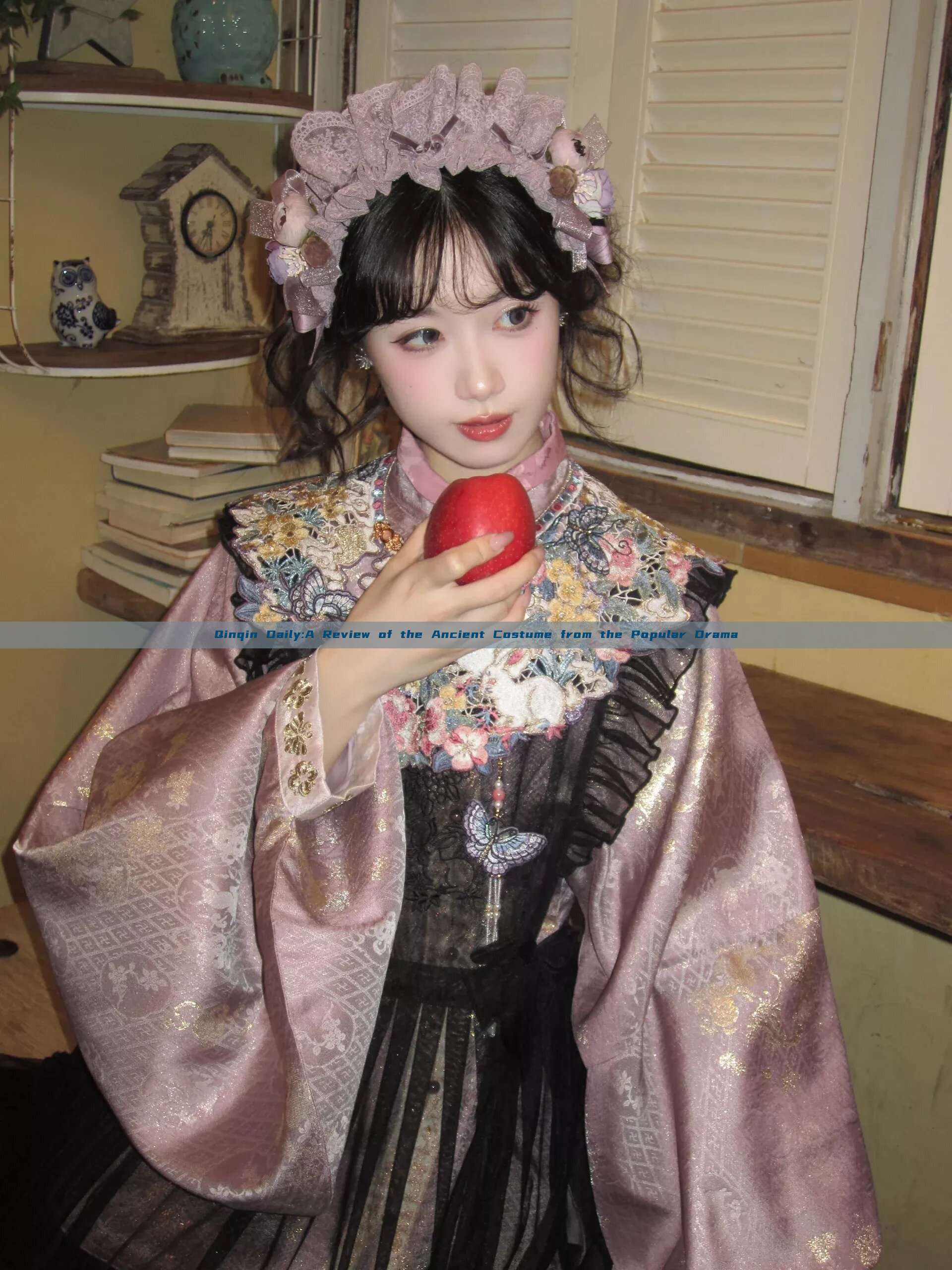 Qinqin Daily:A Review of the Ancient Costume from the Popular Drama