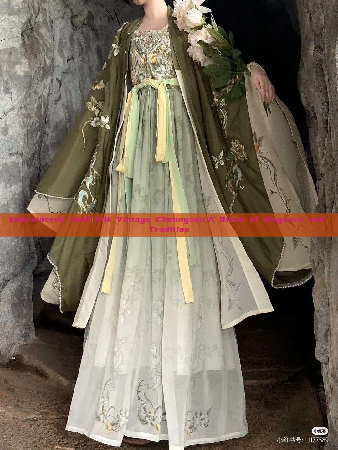 Embroidered Gold Silk Vintage Cheongsam:A Blend of Elegance and Tradition