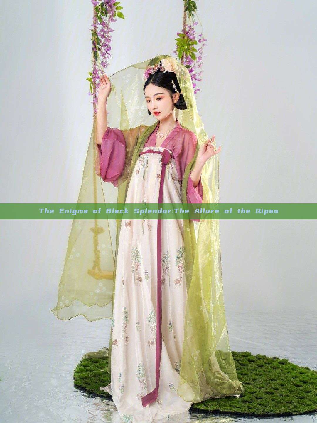 The Enigma of Black Splendor:The Allure of the Qipao The Enigma of Black Splendor:The Allure of the Qipao