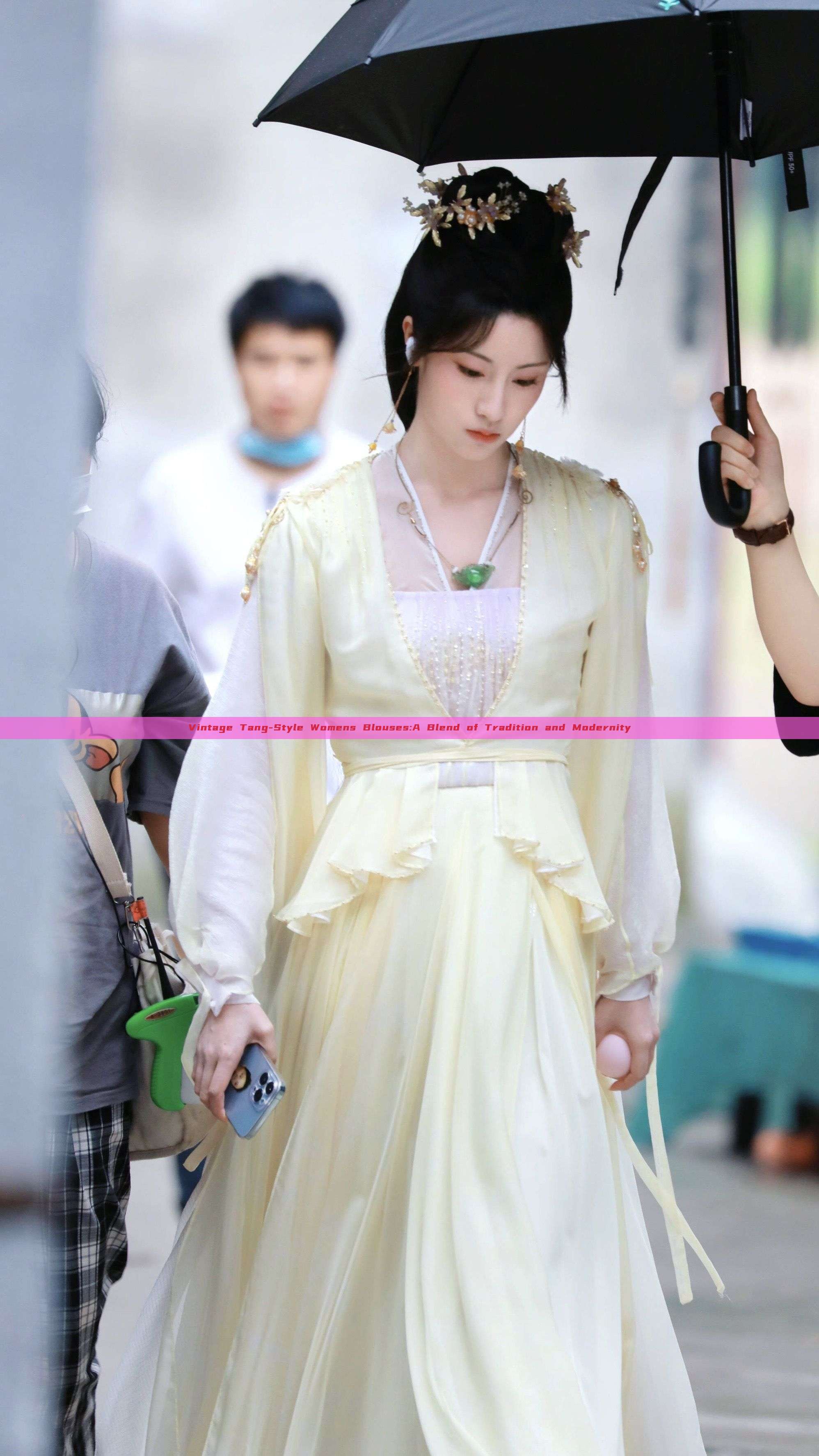 Vintage Tang-Style Womens Blouses:A Blend of Tradition and Modernity