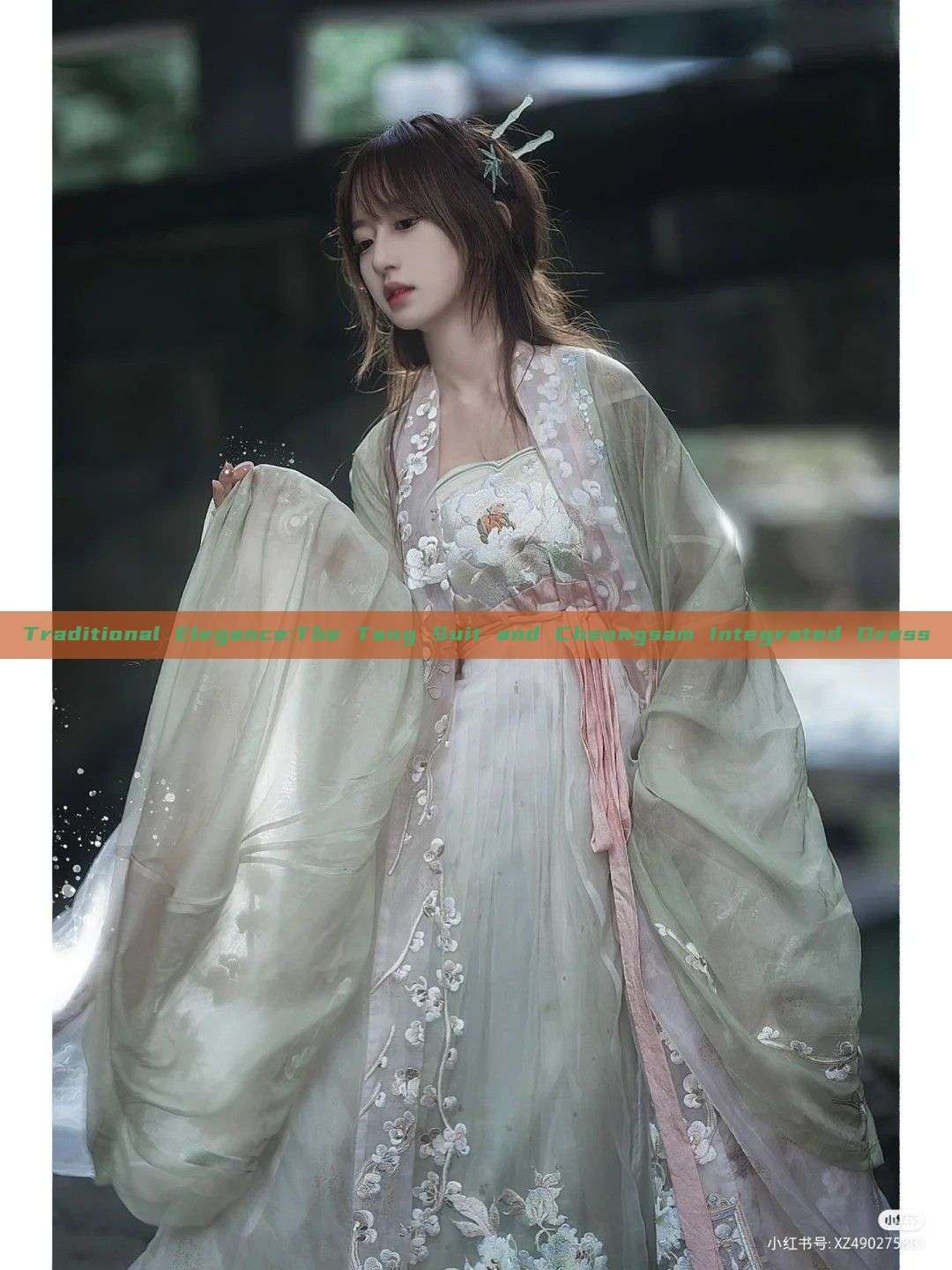 Traditional Elegance:The Tang Suit and Cheongsam Integrated Dress Traditional Elegance:The Tang Suit and Cheongsam Integrated Dress