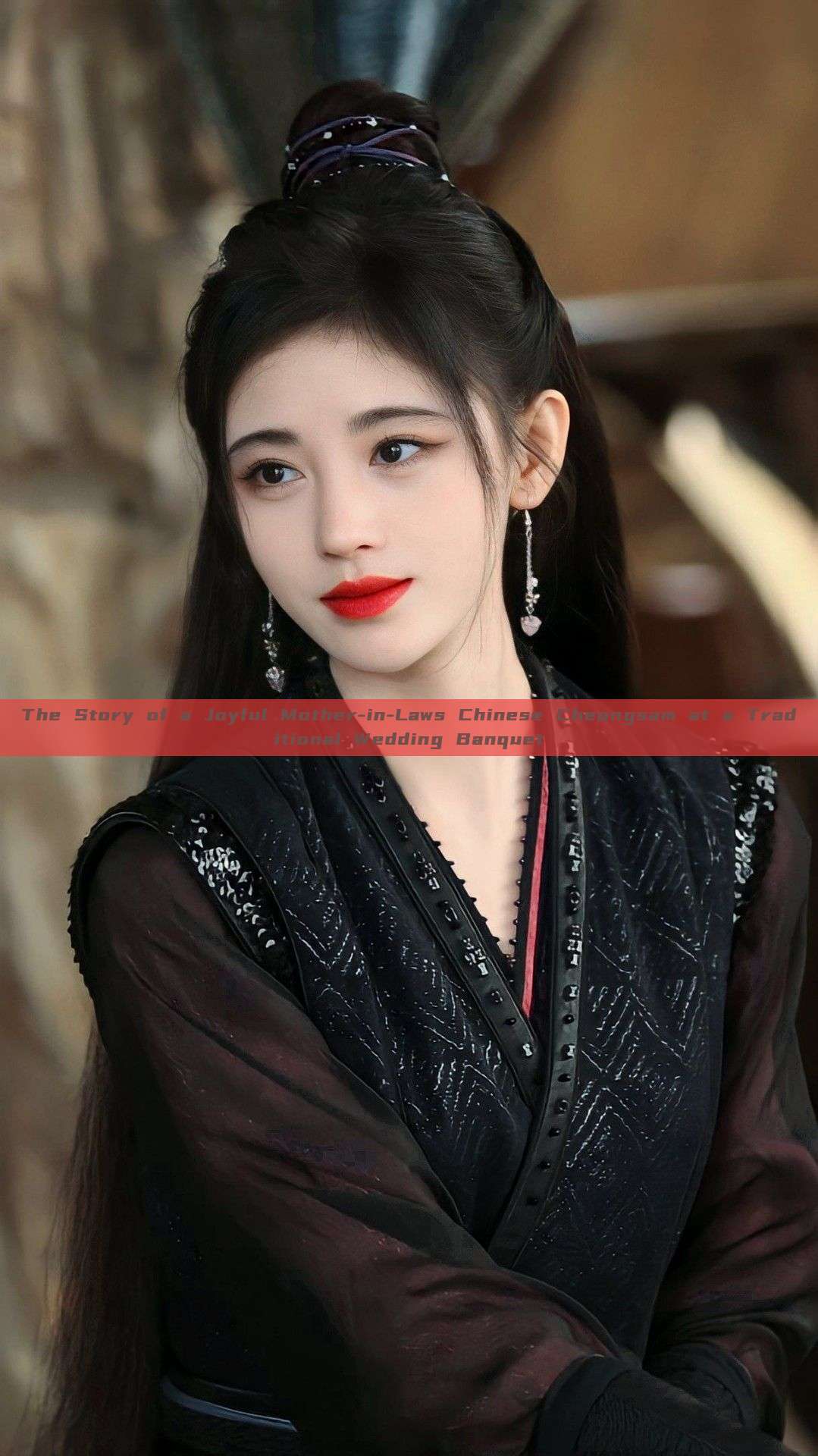 The Story of a Joyful Mother-in-Laws Chinese Cheongsam at a Traditional Wedding Banquet The Story of a Joyful Mother-in-Laws Chinese Cheongsam at a Traditional Wedding Banquet