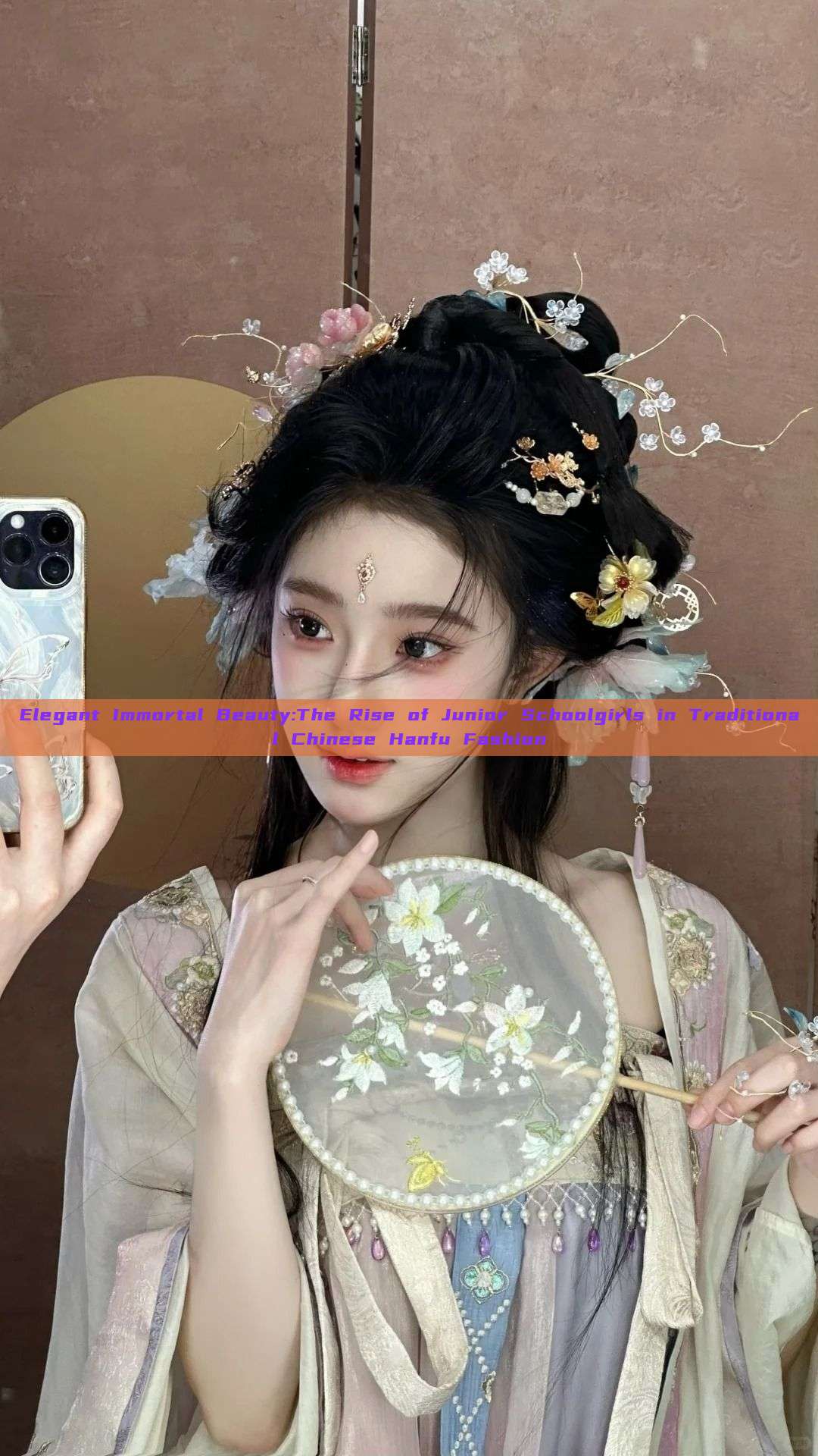 Elegant Immortal Beauty:The Rise of Junior Schoolgirls in Traditional Chinese Hanfu Fashion Elegant Immortal Beauty:The Rise of Junior Schoolgirls in Traditional Chinese Hanfu Fashion
