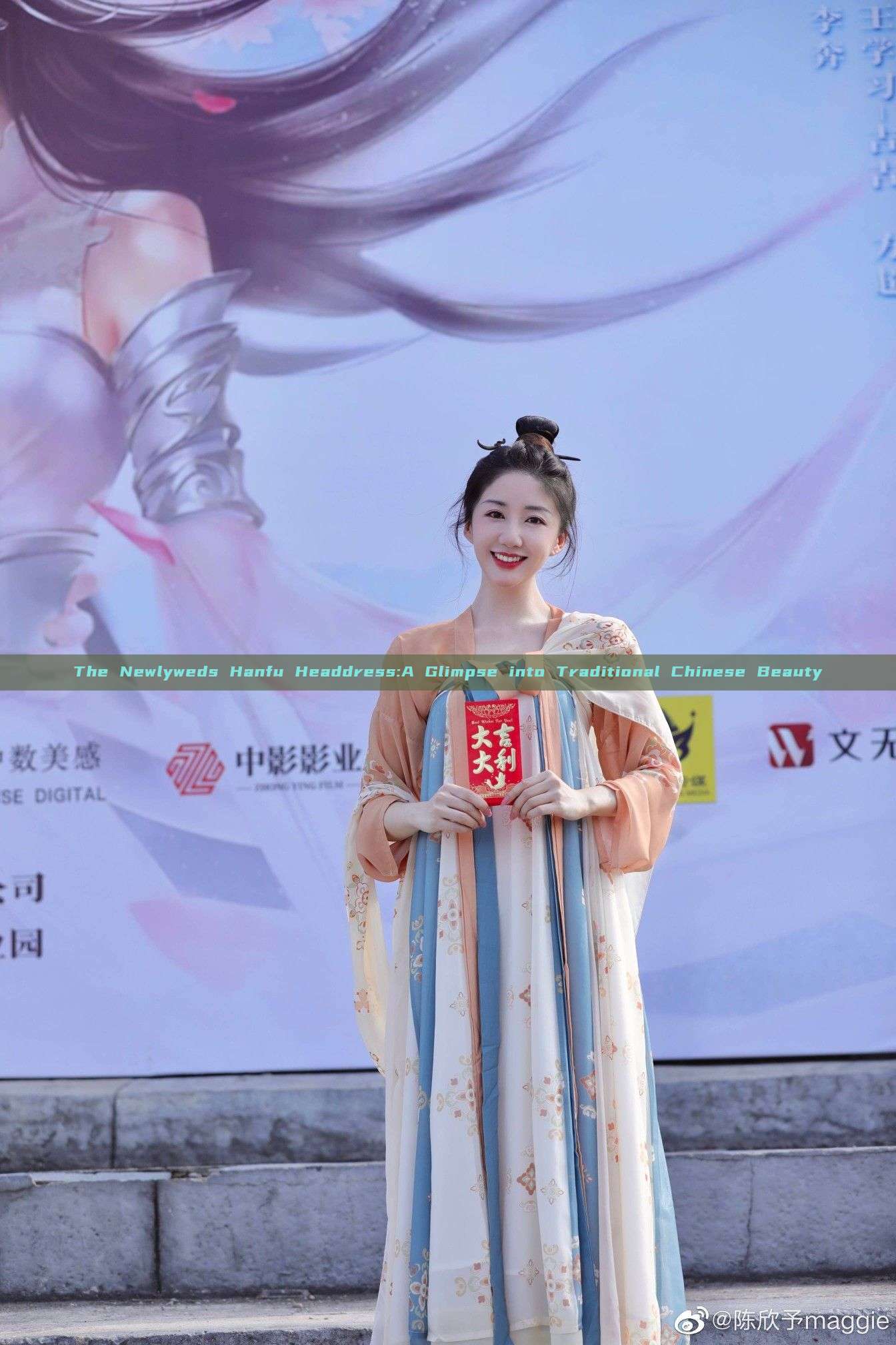 The Newlyweds Hanfu Headdress:A Glimpse into Traditional Chinese Beauty The Newlyweds Hanfu Headdress:A Glimpse into Traditional Chinese Beauty
