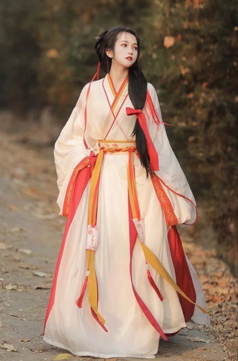 The Cultural Significance of a Horseface Skirt Wedding Dress with a White Blouse The Cultural Significance of a Horseface Skirt Wedding Dress with a White Blouse