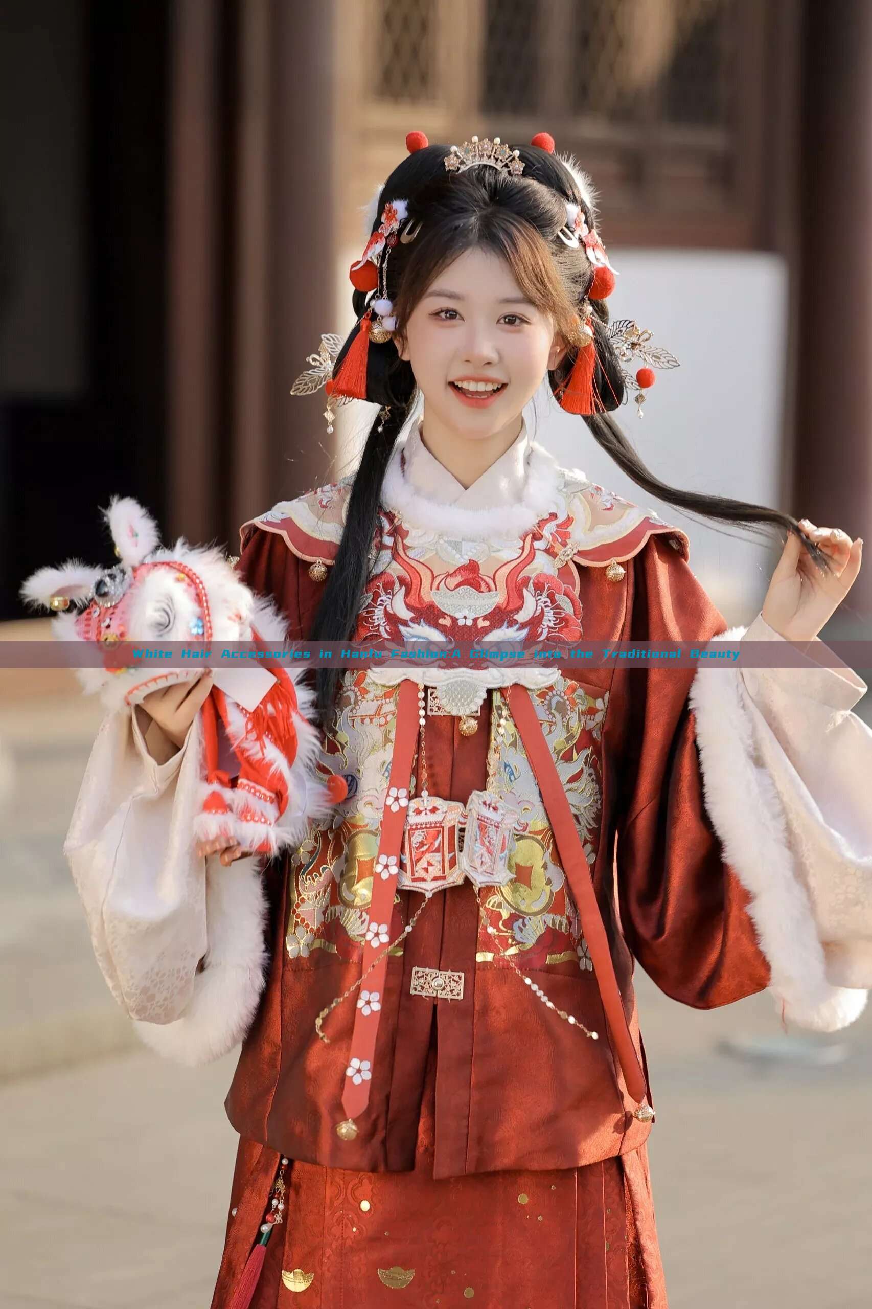 White Hair Accessories in Hanfu Fashion:A Glimpse into the Traditional Beauty White Hair Accessories in Hanfu Fashion:A Glimpse into the Traditional Beauty