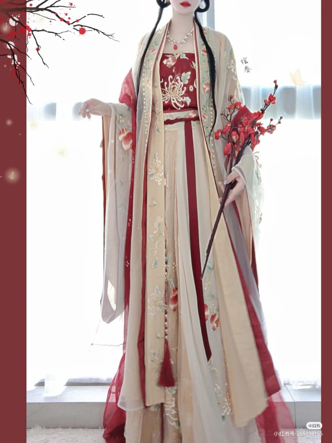 The Little Girl in a Cheongsam:Embracing Traditional Elegance at 9 The Little Girl in a Cheongsam:Embracing Traditional Elegance at 9