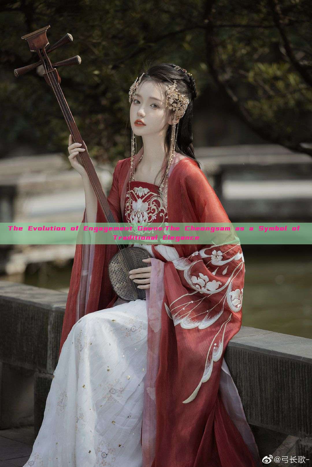 The Evolution of Engagement Gowns:The Cheongsam as a Symbol of Traditional Elegance The Evolution of Engagement Gowns:The Cheongsam as a Symbol of Traditional Elegance
