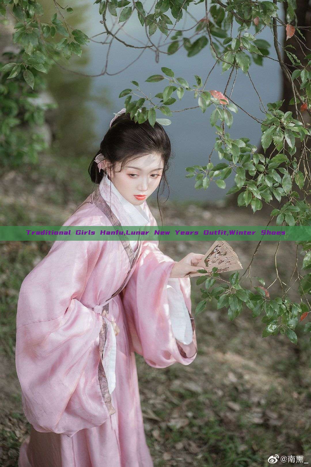 Traditional Girls Hanfu,Lunar New Years Outfit,Winter Shoes Traditional Girls Hanfu,Lunar New Years Outfit,Winter Shoes