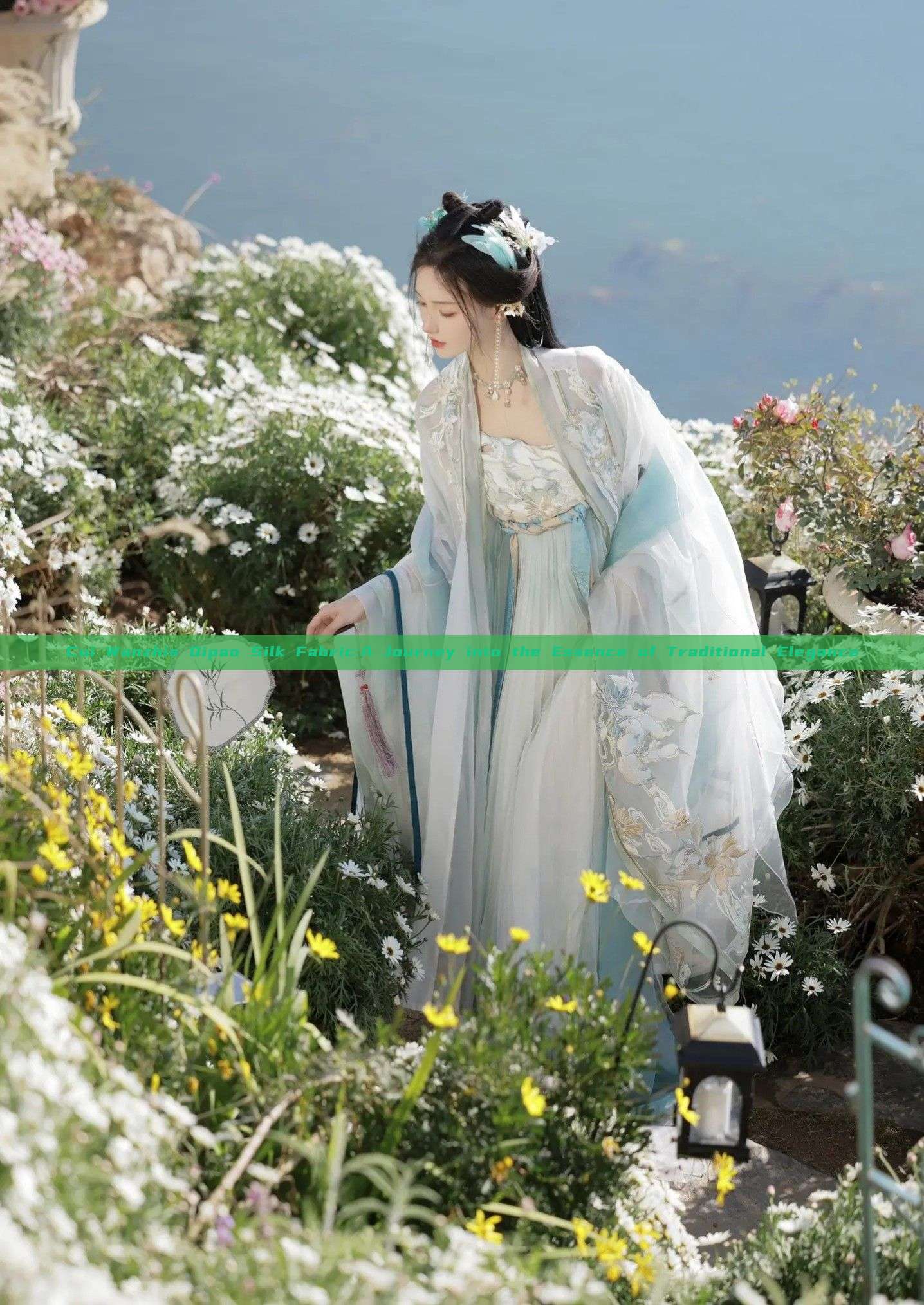 Cui Wanzhis Qipao Silk Fabric:A Journey into the Essence of Traditional Elegance