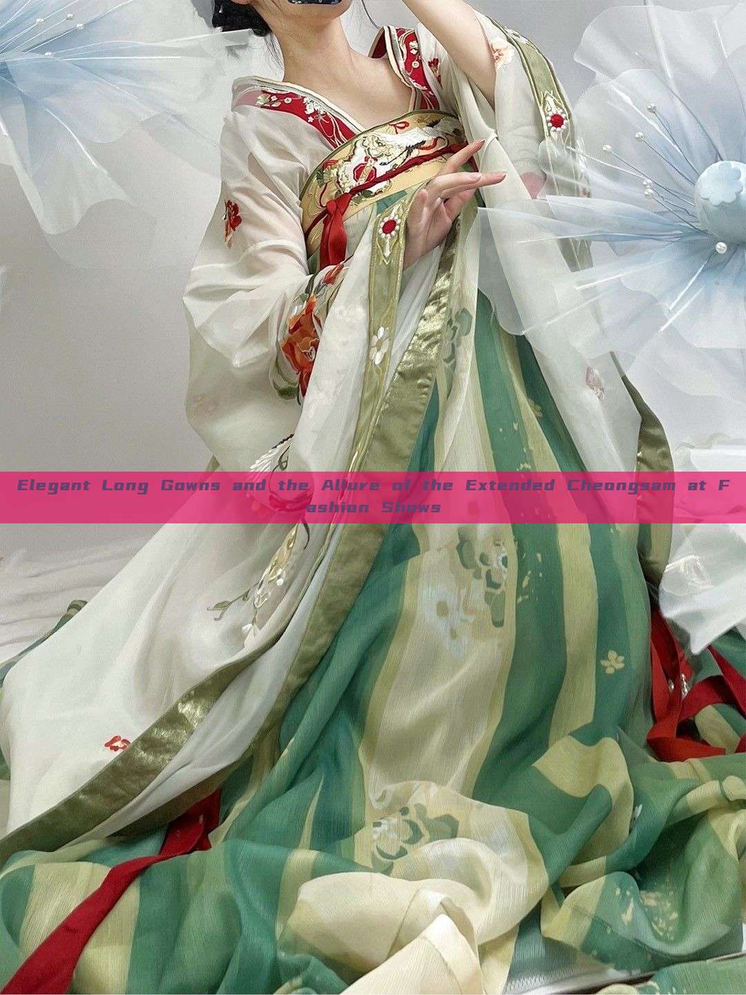 Elegant Long Gowns and the Allure of the Extended Cheongsam at Fashion Shows
