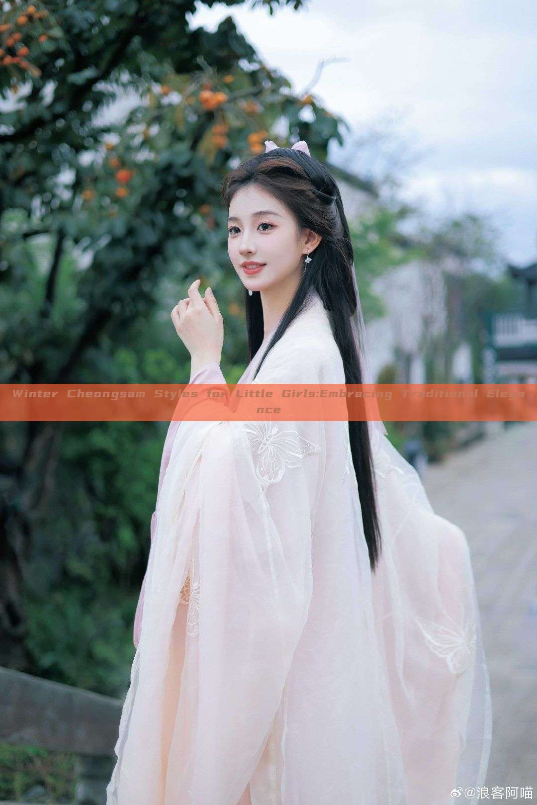 Winter Cheongsam Styles for Little Girls:Embracing Traditional Elegance
