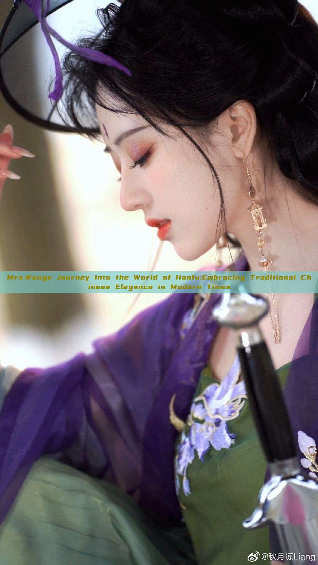 Mrs.Wangs Journey into the World of Hanfu:Embracing Traditional Chinese Elegance in Modern Times