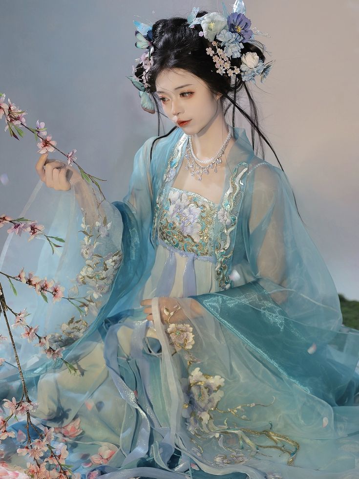 Reimagining the Cheongsam:An Innovative Update on the Classic Qipao Dress Ensemble