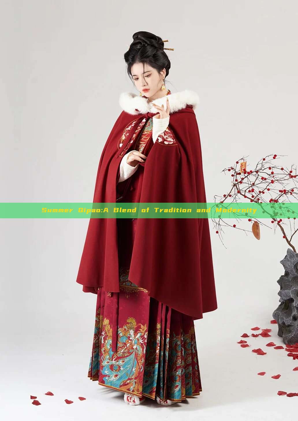 Summer Qipao:A Blend of Tradition and Modernity