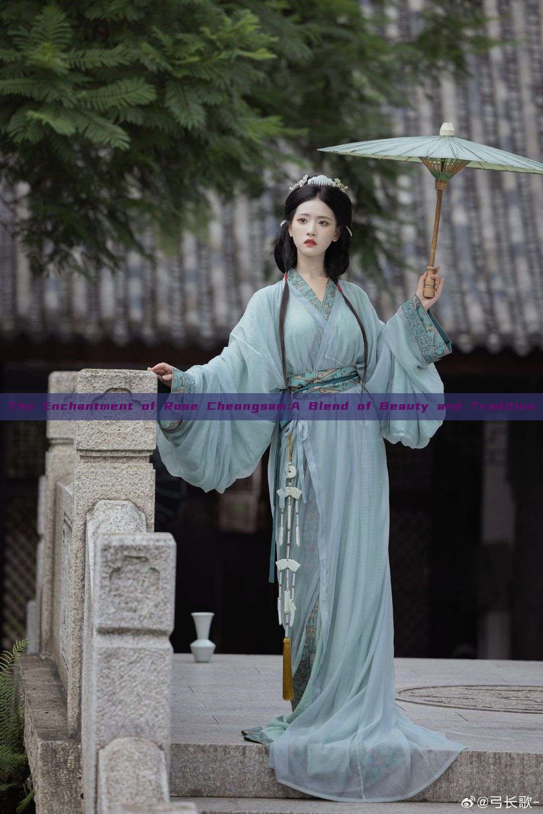 The Enchantment of Rose Cheongsam:A Blend of Beauty and Tradition