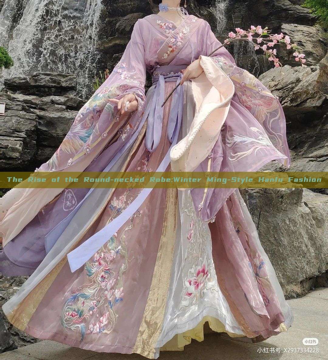 The Rise of the Round-necked Robe:Winter Ming-Style Hanfu Fashion