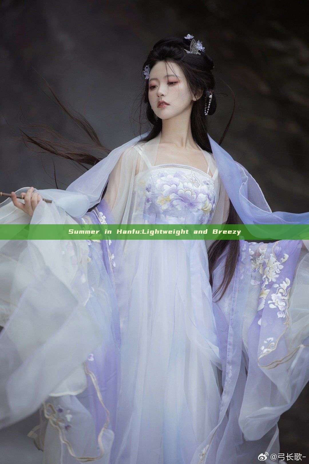 Summer in Hanfu:Lightweight and Breezy Summer in Hanfu:Lightweight and Breezy