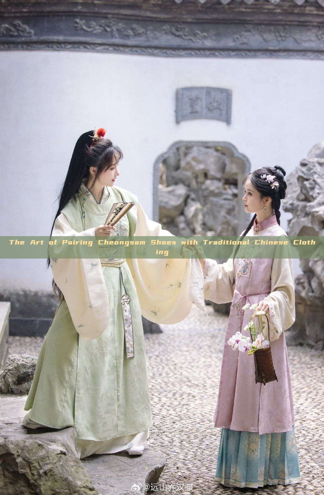 The Art of Pairing Cheongsam Shoes with Traditional Chinese Clothing