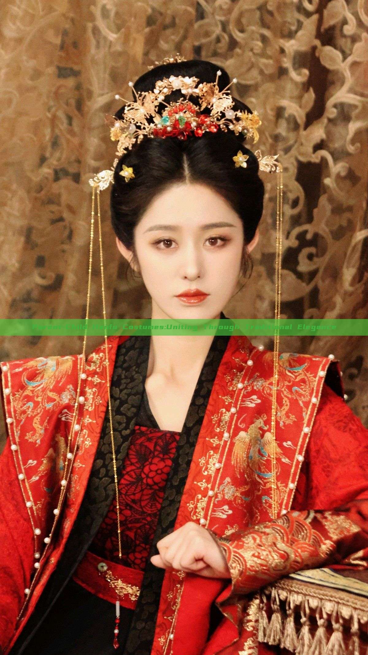 Parent-Child Hanfu Costumes:Uniting Through Traditional Elegance