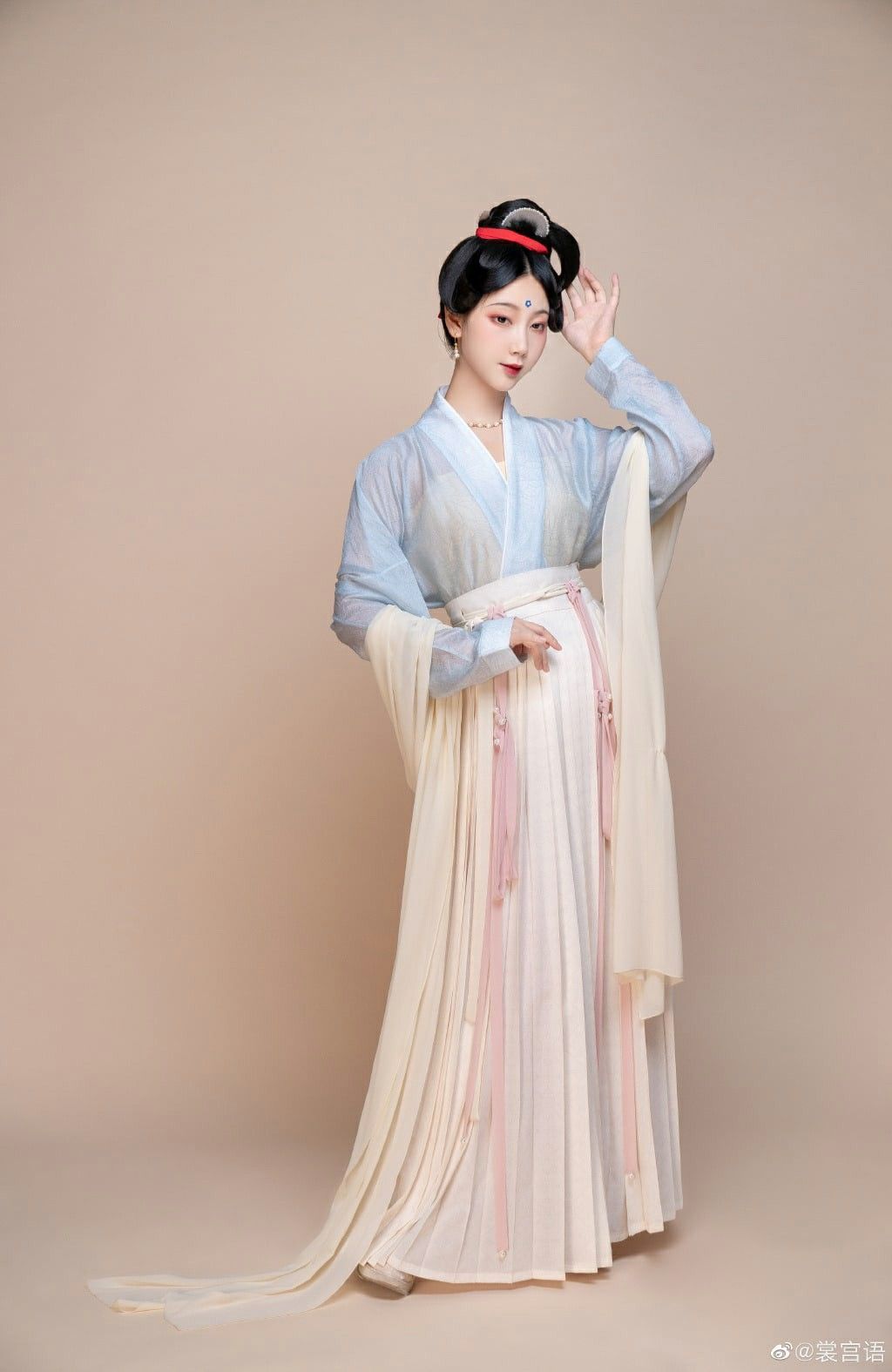 The Rise of Hanfu Fashion among College Students in China